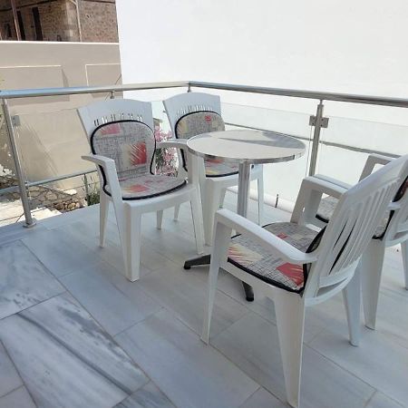 Family Apartment Derveni Exterior photo